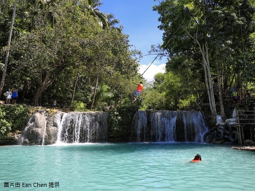 魔法瀑布 Cambugahay Falls